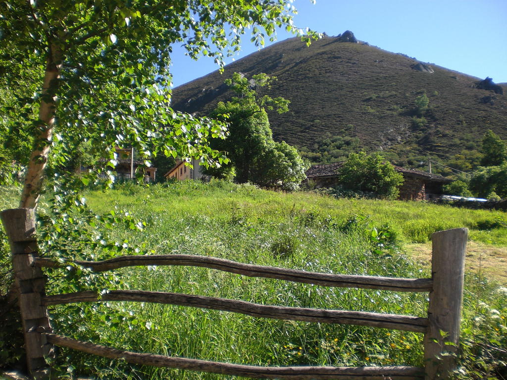 Hotel Rural Genestoso Buitenkant foto